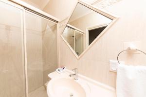 Meridian Beachside Apartments - Questions About Your Stay