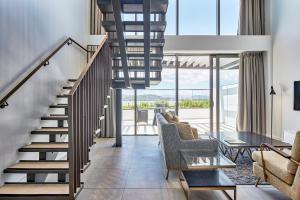 Meriton Suites Canberra - The Last Word