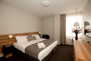 Metro Hotel Miranda - Questions About Your Stay