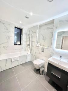 Queens Luxury Apartments Wembley Stadium - London - Common Questions