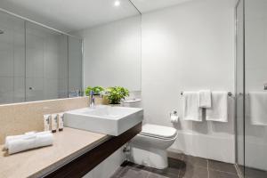 Quest Caroline Springs - Contact and Arrival