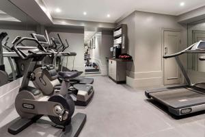 Radisson Blu Hotel, London Euston Square - Formerly Grafton - Common Questions