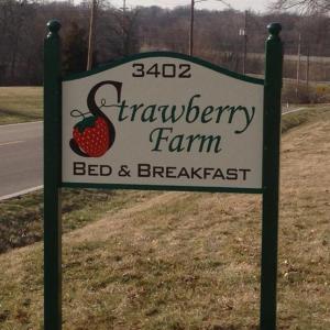 Strawberry Farm B and B - Excellent Ratings and Reviews