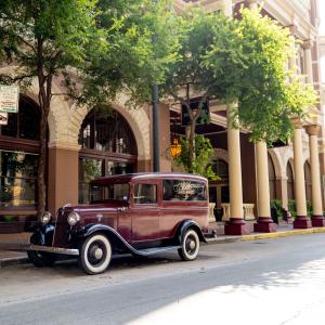 The Driskill - Booking Your Stay