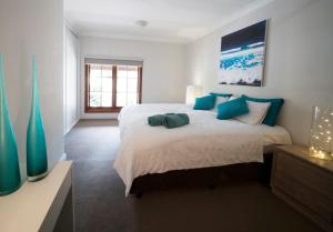 The Farmhouse - Booking and Policies