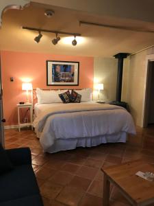 The Napa Inn - Booking Your Stay