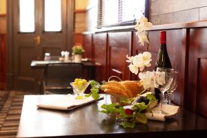 The Rec Hotel - Questions About Your Stay