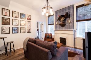 The Woodford Hotel - Booking Your Stay