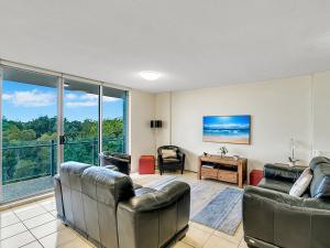 Tradewinds Apartments - Questions About Your Stay