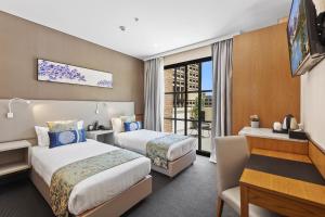 YEHS Hotel Sydney QVB - Questions About Your Stay