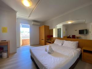 Garden Lodge Sydney Hotel - Questions About Your Stay