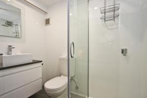 Jesmond Executive Villas - Cleaning Services and Languages