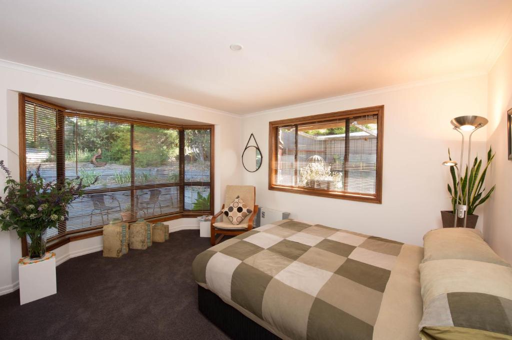 A Suite Spot in the Hills Review