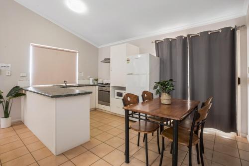 AAOK Karratha Caravan Park - About Your Stay