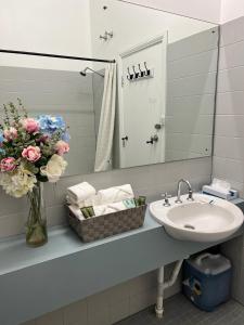Adelaide Pulteney Motel - About Your Stay