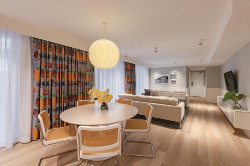 Adina Apartment Hotel Chippendale Review