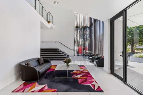 Adina Serviced Apartments Canberra Dickson - Key Points