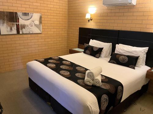 Albury Georgian Motel & Suites - About Your Stay