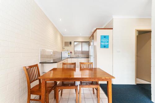 Allambi Holiday Apartments - Key Points