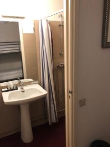 Amsterdam House Hotel - About Your Stay