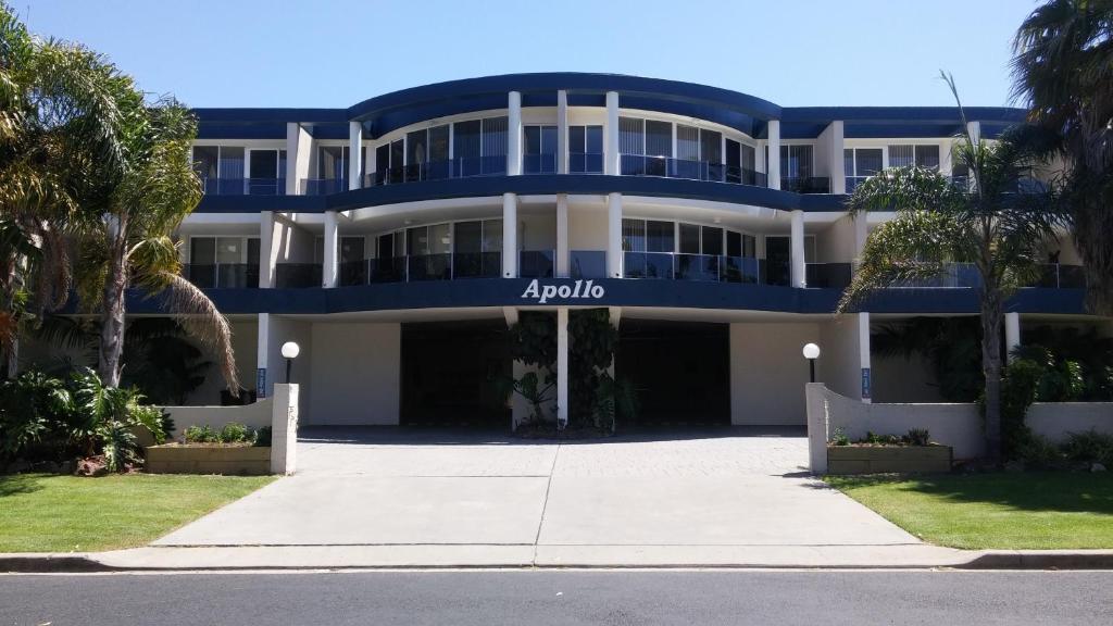 Apollo Luxury Apartments Review