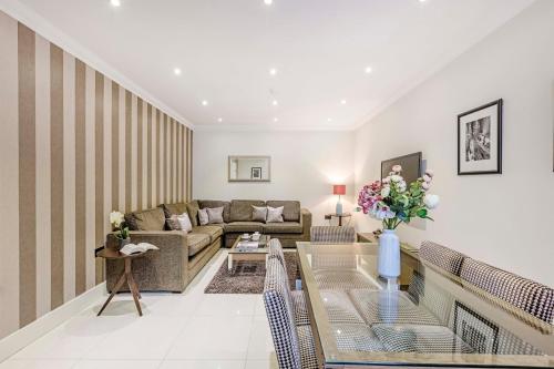 Ashburn Court Apartments - Key Points