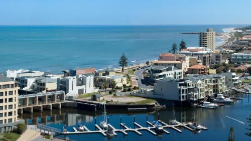 Atlantic Tower Motor Inn - Key Points