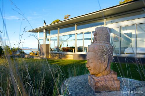Avalon Coastal Retreat - Key Points