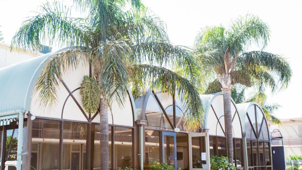 Bay Motel Hotel Review