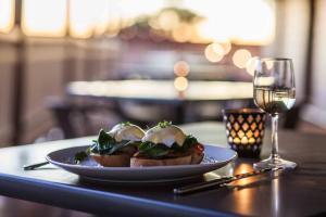 Beadon Bay Hotel - About Your Stay