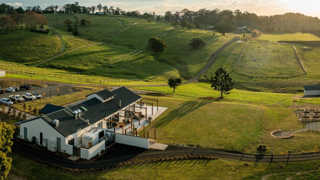 Beechmont Estate - Key Points