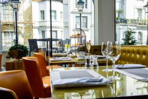 Blakemore Hyde Park - Key Points