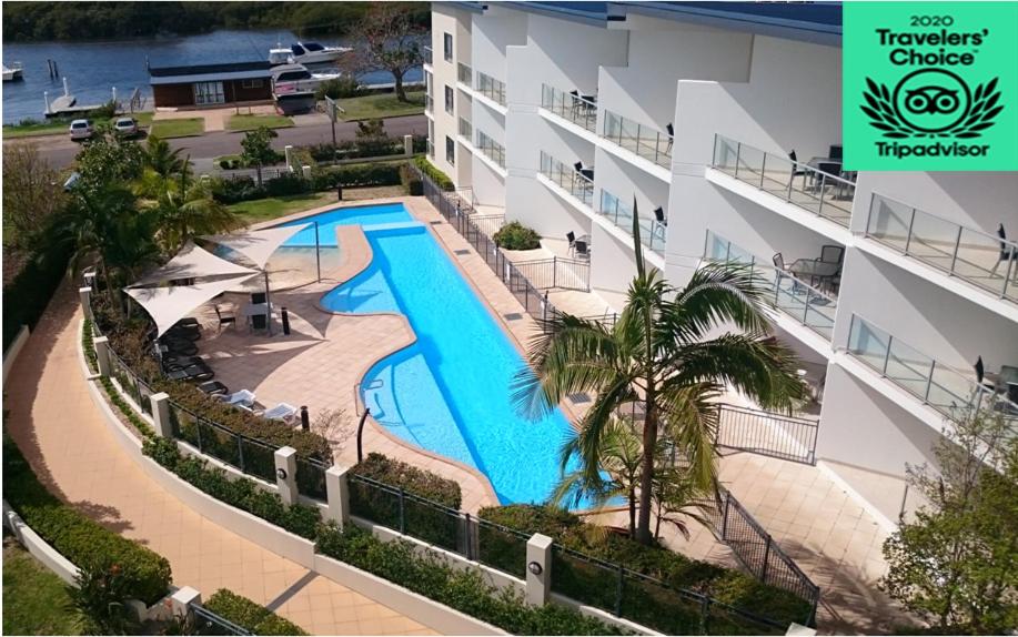 Boathouse Resort (Water Front) Review