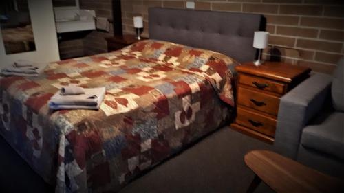 Bordertown Motel - Key Points