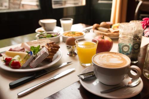 Boutique Hotel De Doelen - About Your Stay