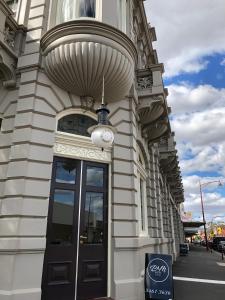 Bull and Mouth Hotel Maryborough Victoria - Key Points