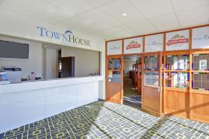 Burnie Central Townhouse Hotel - Key Points