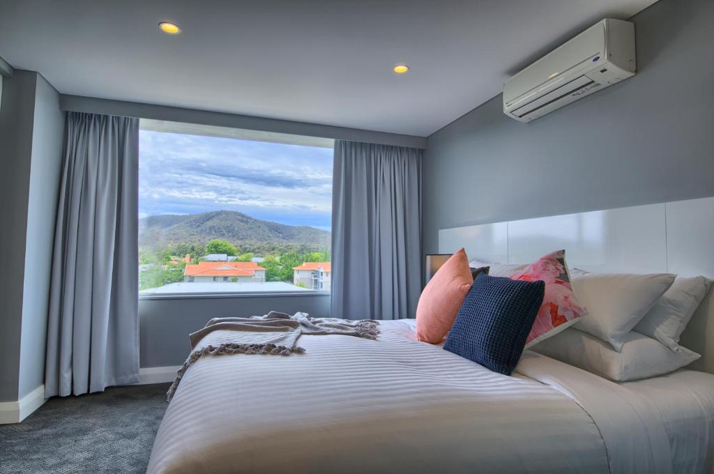 Canberra Rex Hotel Review