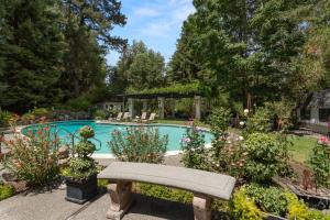 Candlelight Inn Napa Valley - About Your Stay