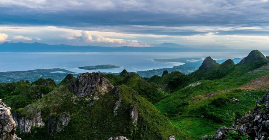 Cebu: Osmeña Peak Hike and Moalboal Snorkeling Escape