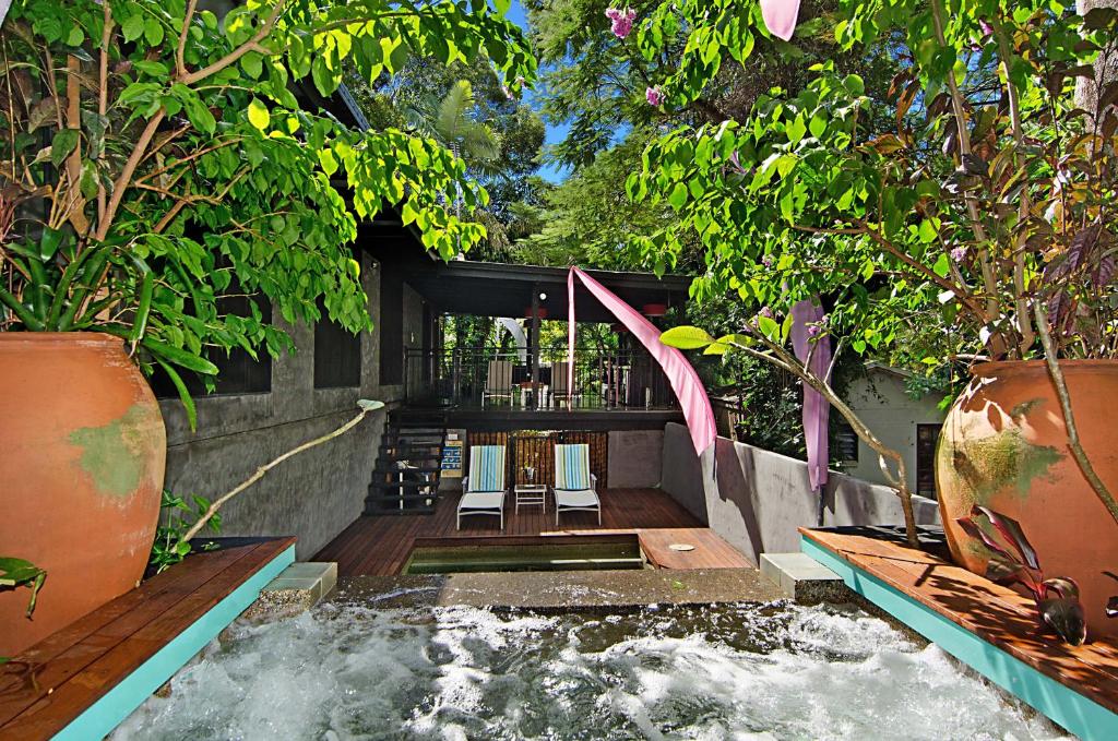 CELADON Holiday House Review
