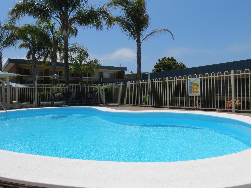 Chapman Court Review