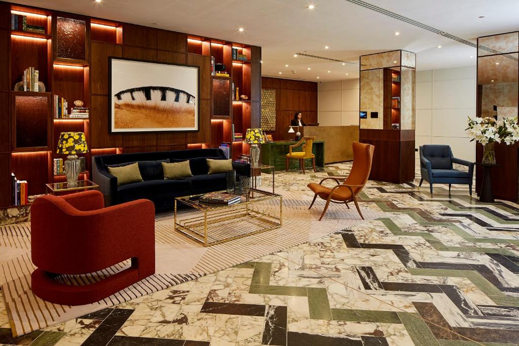 Cheval Gloucester Park at Kensington Review