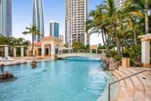 Chevron Renaissance 2 Bed Apartment by Vaun - Key Points
