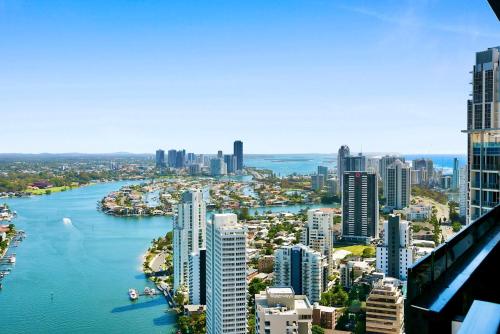 Circle On Cavill Surfers Paradise Apartments-Holiday Paradise - Key Points