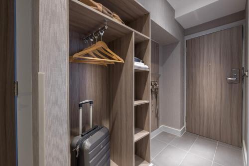 City Sleeper at Royal National Hotel - Key Points