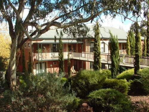 Clare Country Club - Key Points