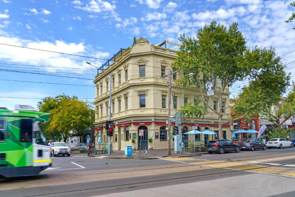 Clarendon Hotel Review