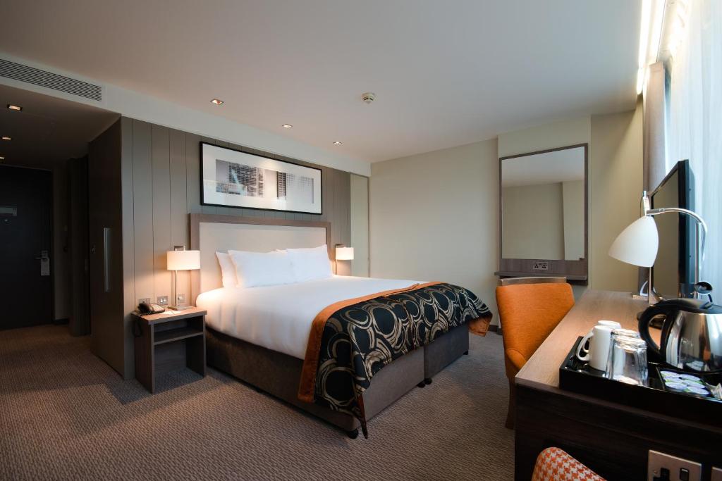 Clayton Hotel Chiswick Review