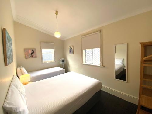 Clifton Motel & Grittleton Lodge - About Your Stay